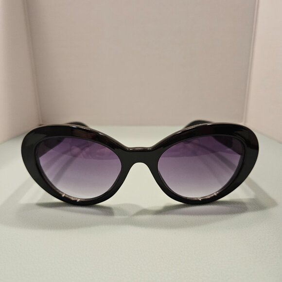 A.J. Morgan | Classy Black Cateye Sunglasses - Picture 1 of 9